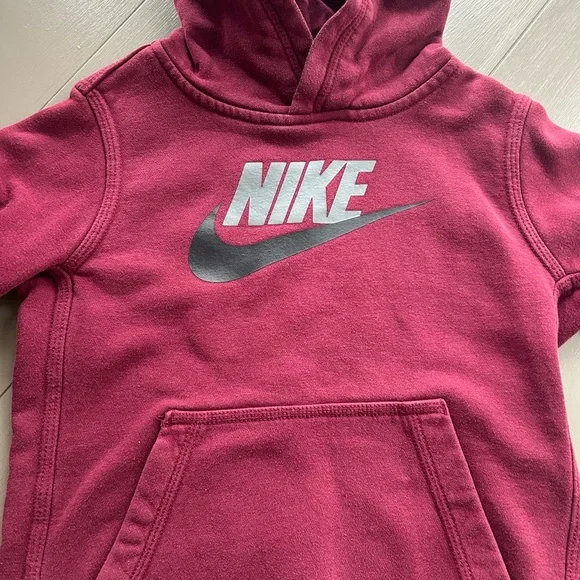 7 item Nike Bundle! Kids' Hoodie and Tee’s - Picture 4 of 6
